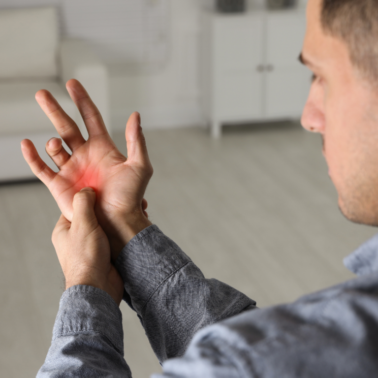 Trigger Finger: Symptoms, Treatment and When Surgery Is Needed